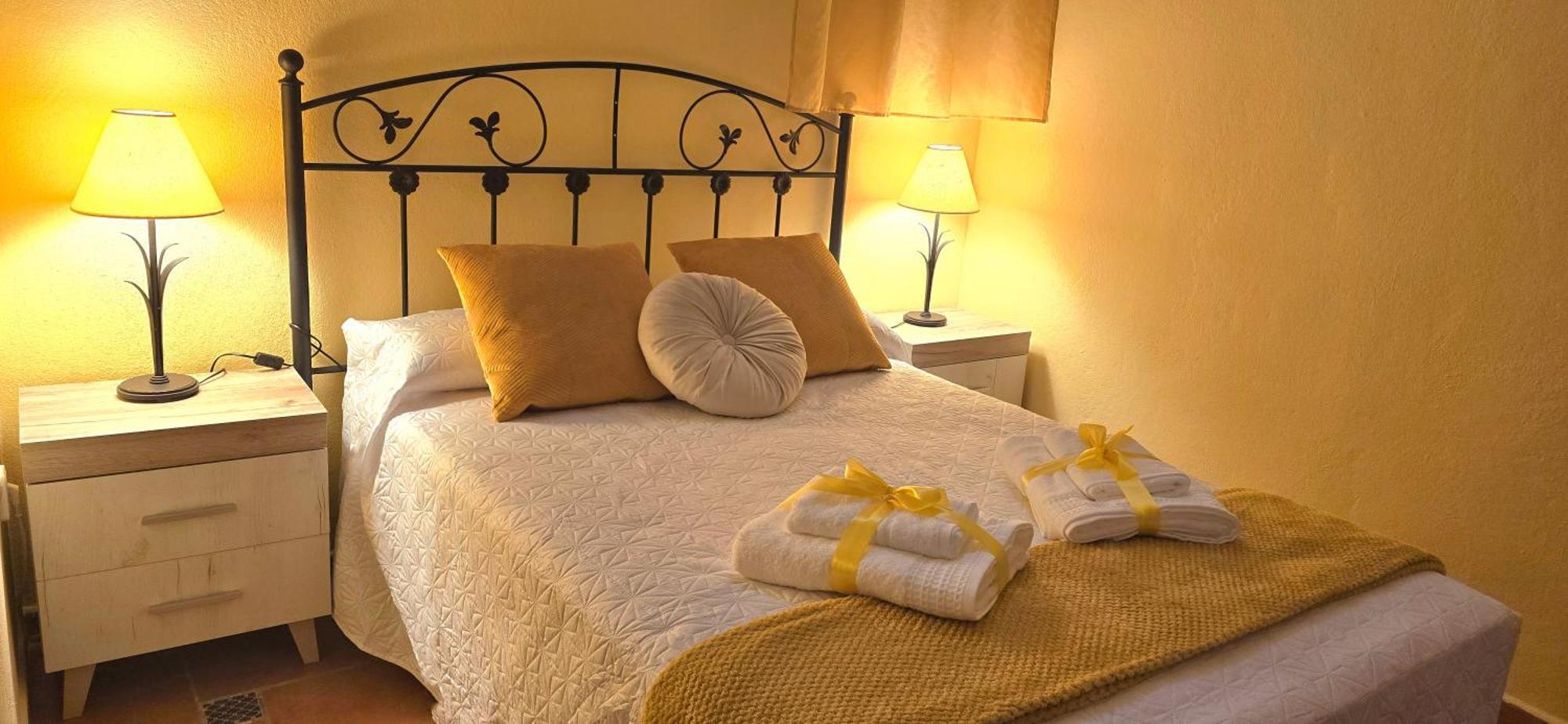 Castella Acogedora Casa Familias Con Piscina Y Jardin Cerca Del Mar Homestay Marbella