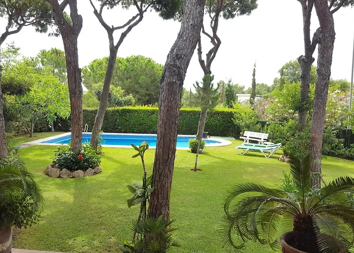 Villa Castella Acogedora Casa Para Familias Con Piscina Y Jardin Cerca Del Mar